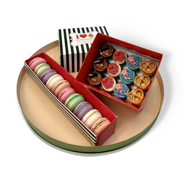 mini set - cupcakes and macarons